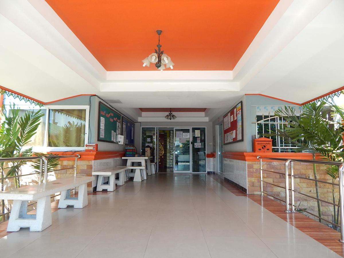 D5 Hotel สาขา หนองตำลึง Chonburi Extérieur photo