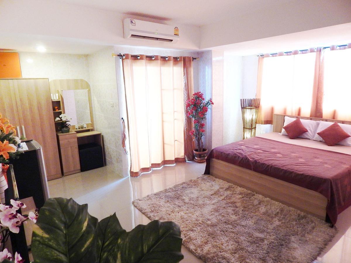 D5 Hotel สาขา หนองตำลึง Chonburi Extérieur photo